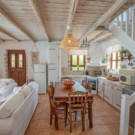 别墅 Mystique Evretí